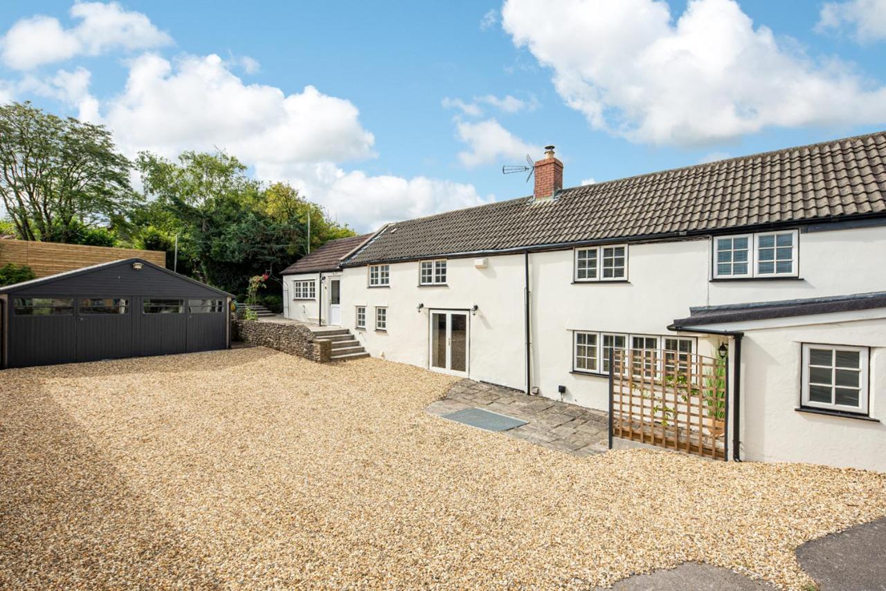 Wisteria View With Hottub & Cabin Sleeps 20 Chippenham  Luaran gambar